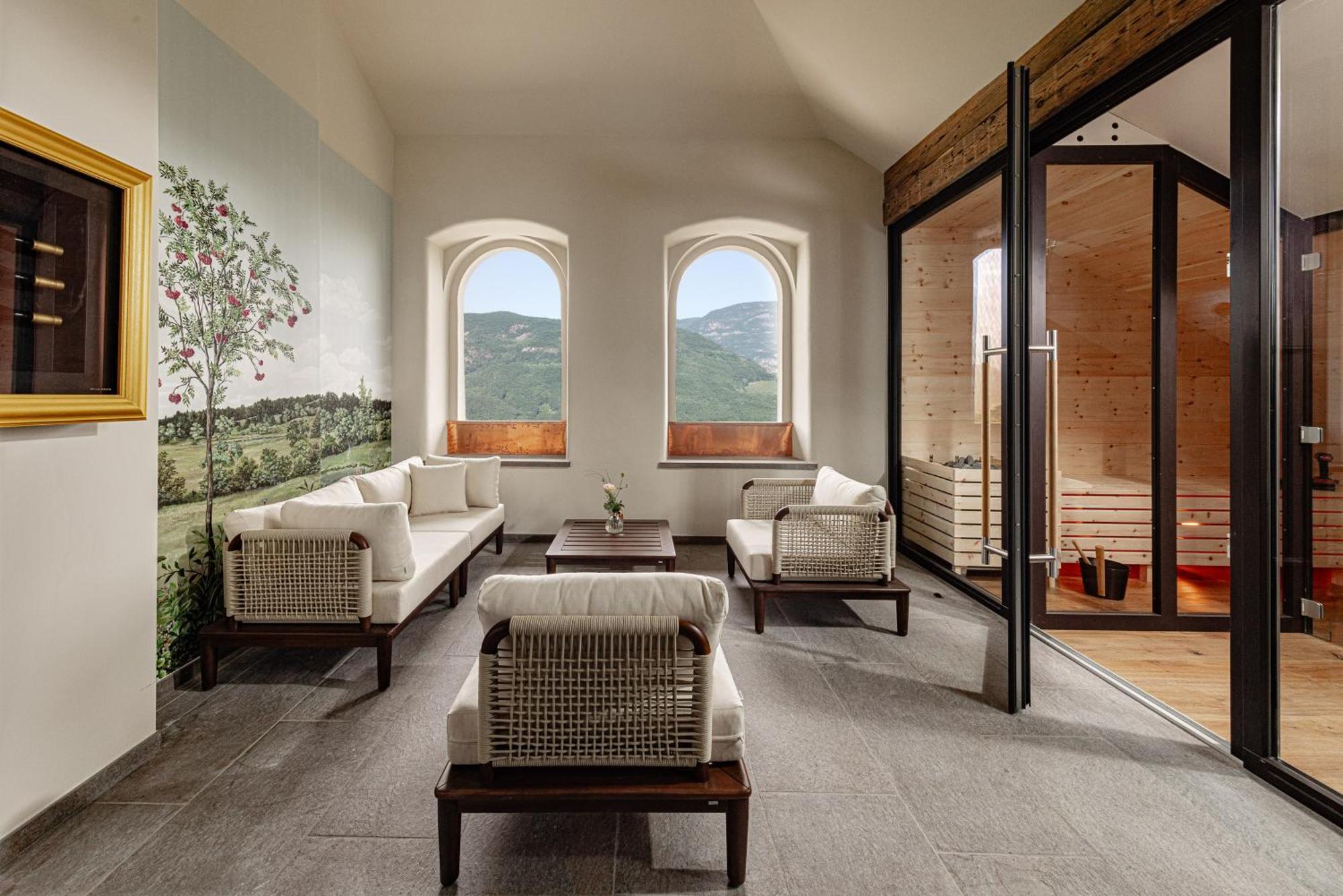 Castel Sallegg Suites Adults Only Caldaro Exterior photo